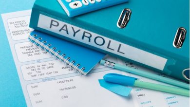payroll-outsourcing-vs.-in-house:-which-one-is-right-for-you?